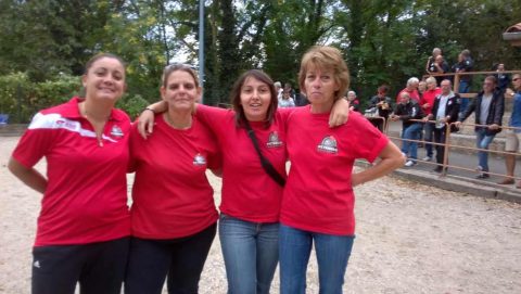 L'équipe féminine de l'AS Pétanque Vaulx Village est devenue samedi vice-championne du Rhône à Irigny en s'inclinant en finale contre Belleville 