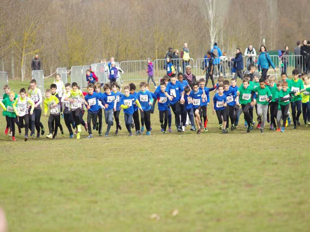 NEWSESTLYONNAIS - CROSS FEYSSINE