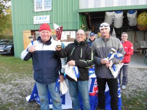 NEWSESTLYONNAIS - VAINQ REGATE CNVV